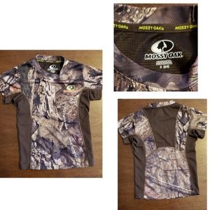 Boy's Mossy Oak Camo Tee Size (6-7)